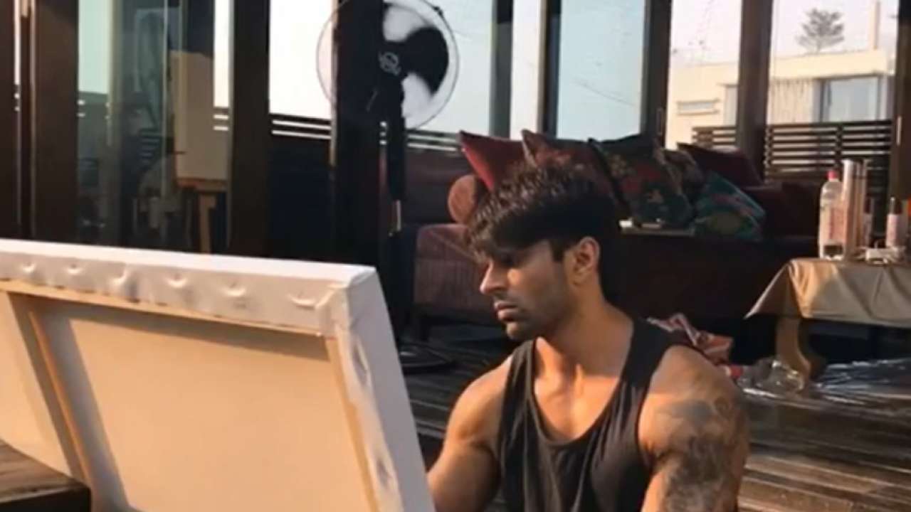 Karan Singh Grover's painting space, Bipasha Basu's Yoga spot