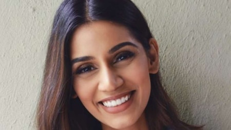 Meet TV presenter Sanjana Ganesan, the wife of India fast bowler