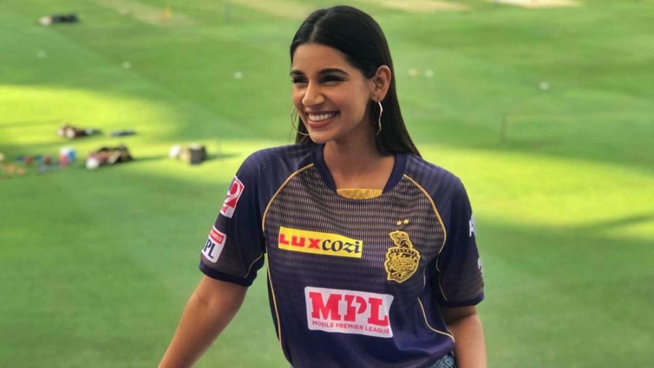 Sanjana Ganesan's KKR connection