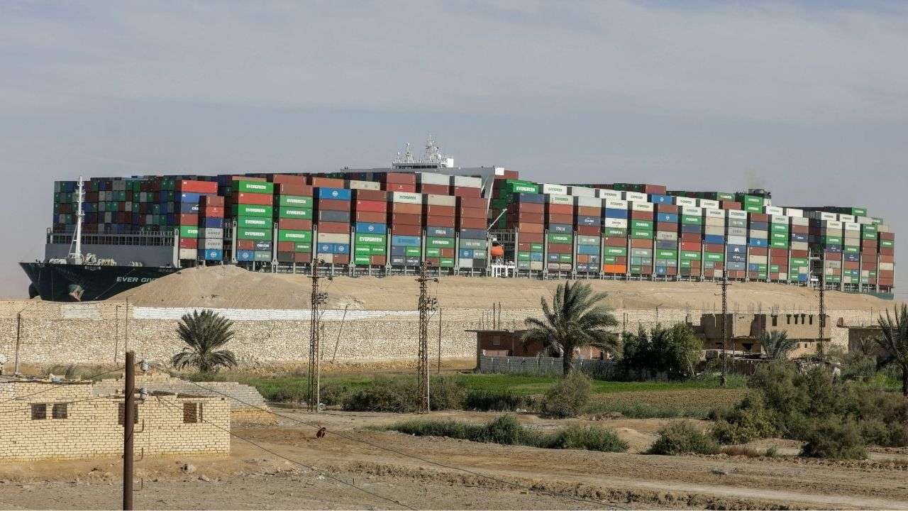 Egypt seeks compensation of Rs 7509 crore to free ship that blocked Suez Canal