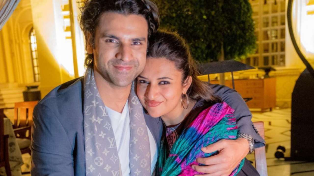 'Hadn't seen him doing that earlier': Divyanka Tripathi reveals father's reaction to her relationship with Vivek Dahiya