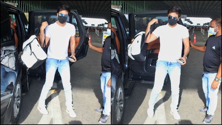 Ranbir Kapoor opts for the classic combination as his airport look