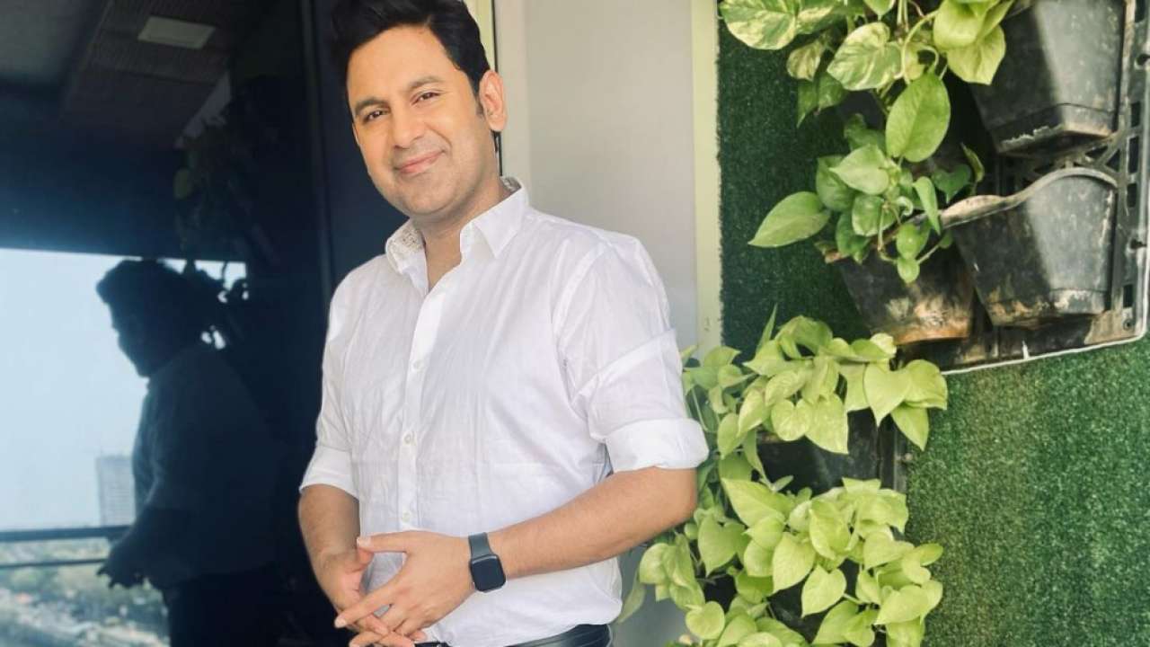 'Indian Idol 12': Manoj Muntashir clears the air about 'factual' error