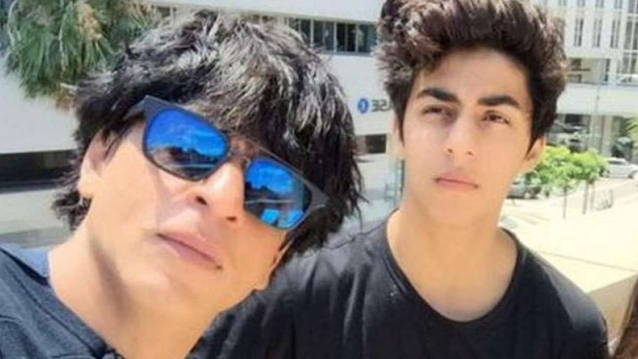 VIRAL: When Shah Rukh Khan revealed why son Aryan Khan isn't allowed to be shirtless at home