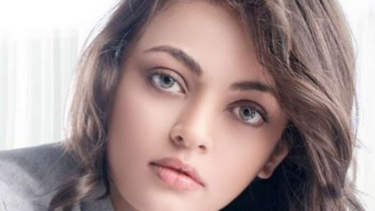 Remember Aishwarya Rai Bachchan's doppelganger Sneha Ullal? Here's ...
