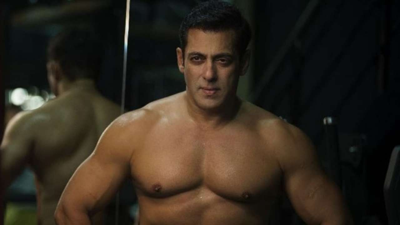 watch wanted salman khan online