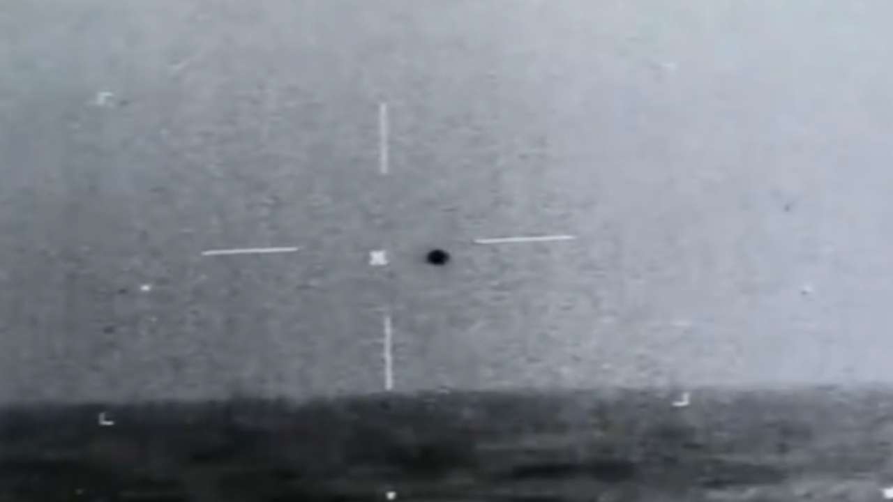 Viral Video Ufo Spotted Near Us Navy Ship Watch