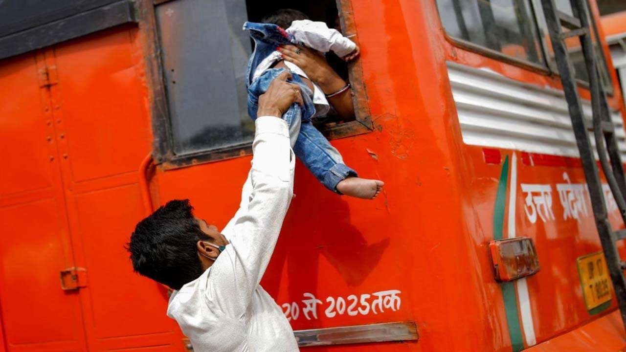 COVID-19: Over eight lakh migrants left Delhi in 4 weeks of lockdown ...