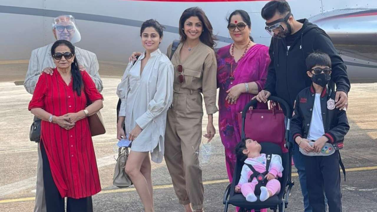 Inside Photos of Shilpa Shetty-Raj Kundra&#39;s luxurious private jet