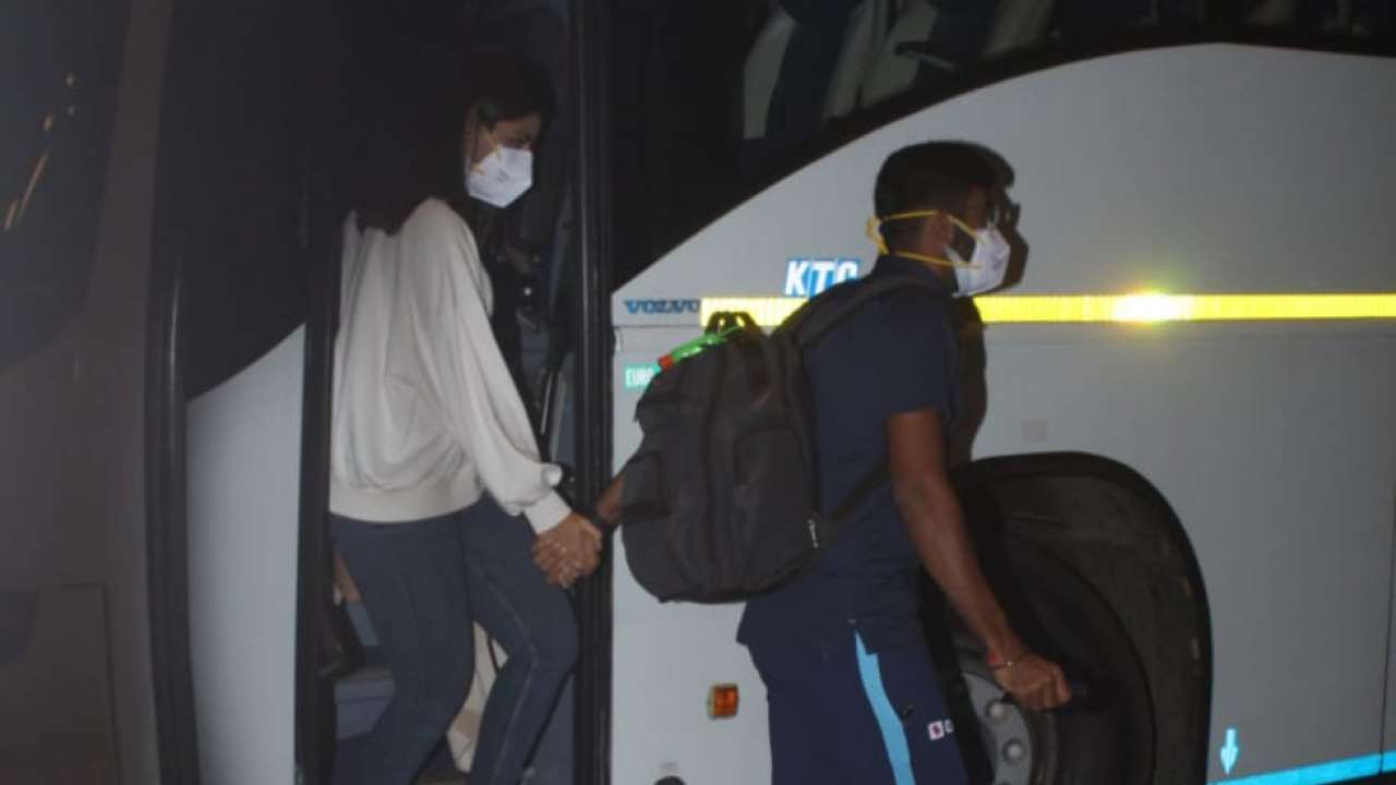 Jasprit Bumrah with wife Sanjana Ganesan