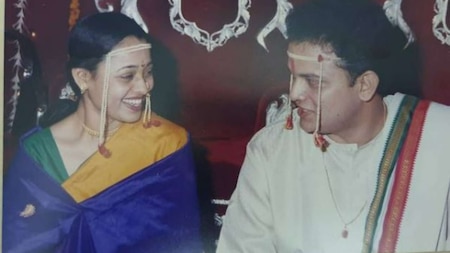 Sonalika Joshi aka 'Taarak Mehta Ka Ooltah Chashmah's Madhavi Atmaram Bhide completed 19 years of marital bliss