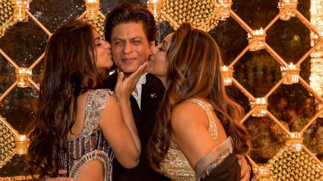 Little Suhana Khan S Photo With Shah Rukh Khan Gauri Khan From Raavan Premiere Goes Viral Global Circulate