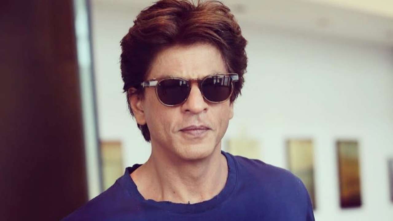 As Covid 19 Lockdown Restrictions Ease In Mumbai Superstar Shah Rukh Khan Resumes Shoot For His Next Pathan