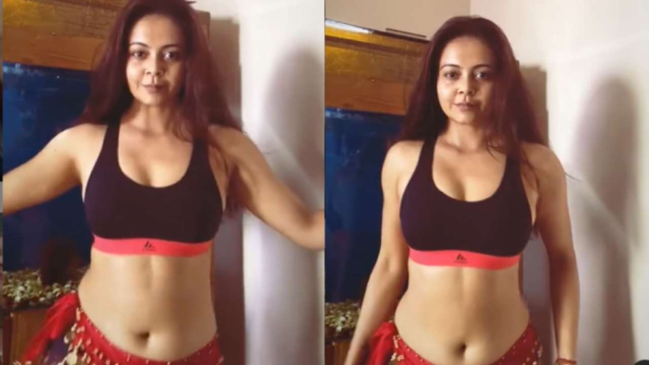 Devoleena Bhattacharjee's belly dancing video went viral