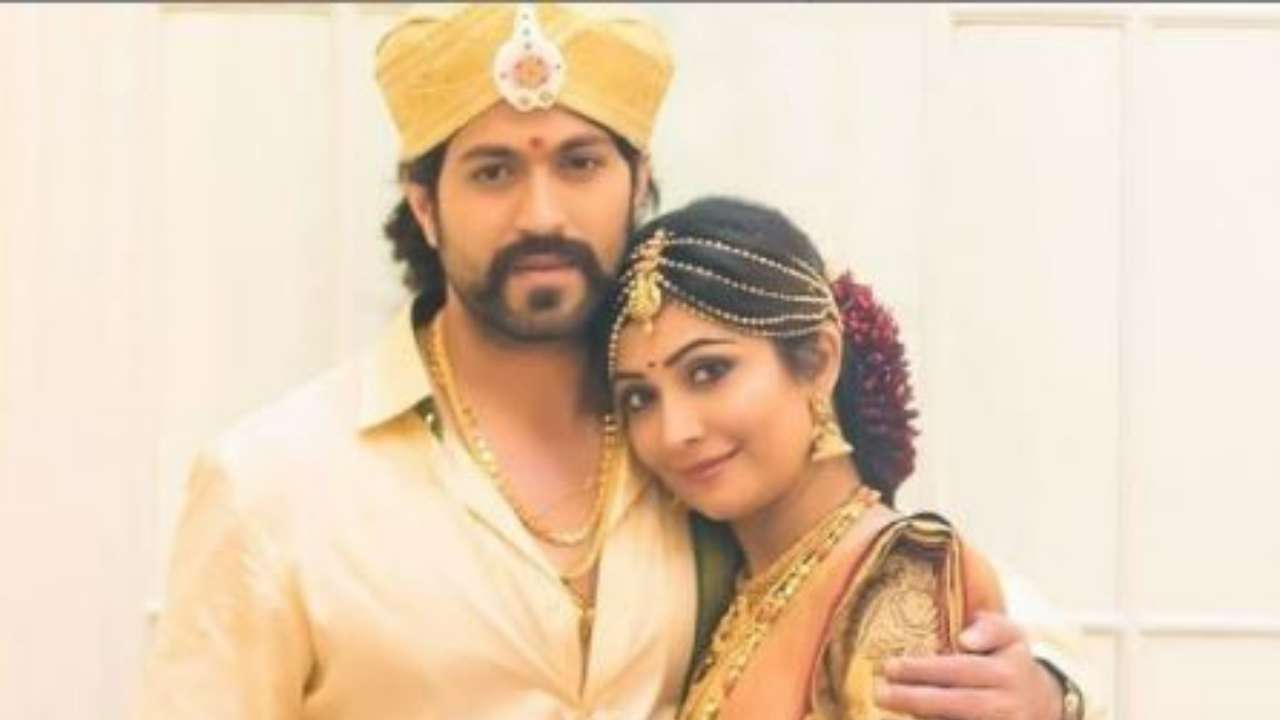 'KGF: Chapter 2' star Yash-Radhika Pandit's love story: The first meeting