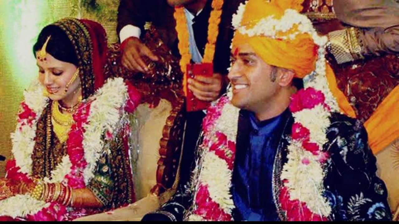 Dhoni and Sakshi's wedding