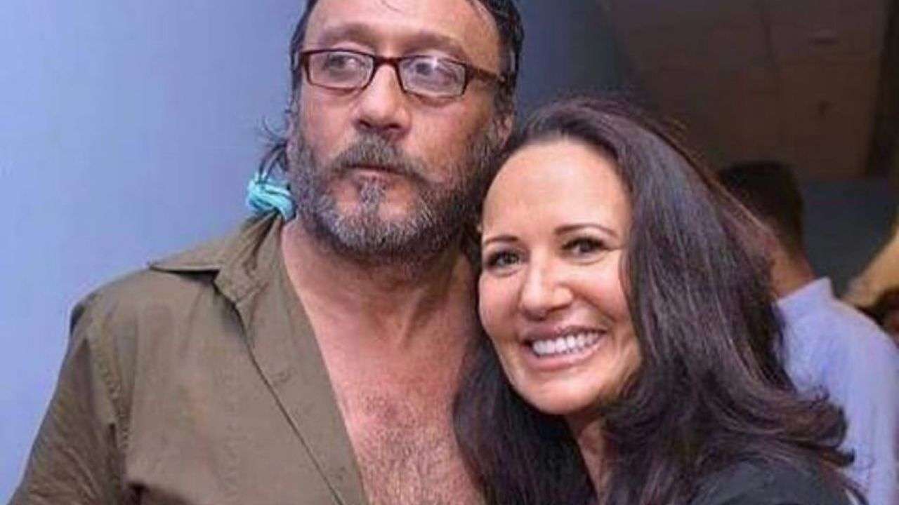'Pehli baar dekha dhote hue': Jackie Shroff reveals wife Ayesha Shroff once saved him when a 'gang' came to beat him up
