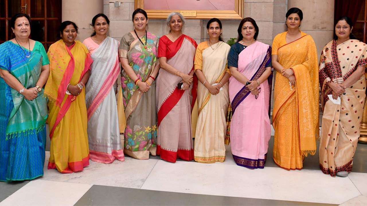 Pm Modi S Cabinet Reshuffle 2021 Meet 7 Women In New Council Of Ministers