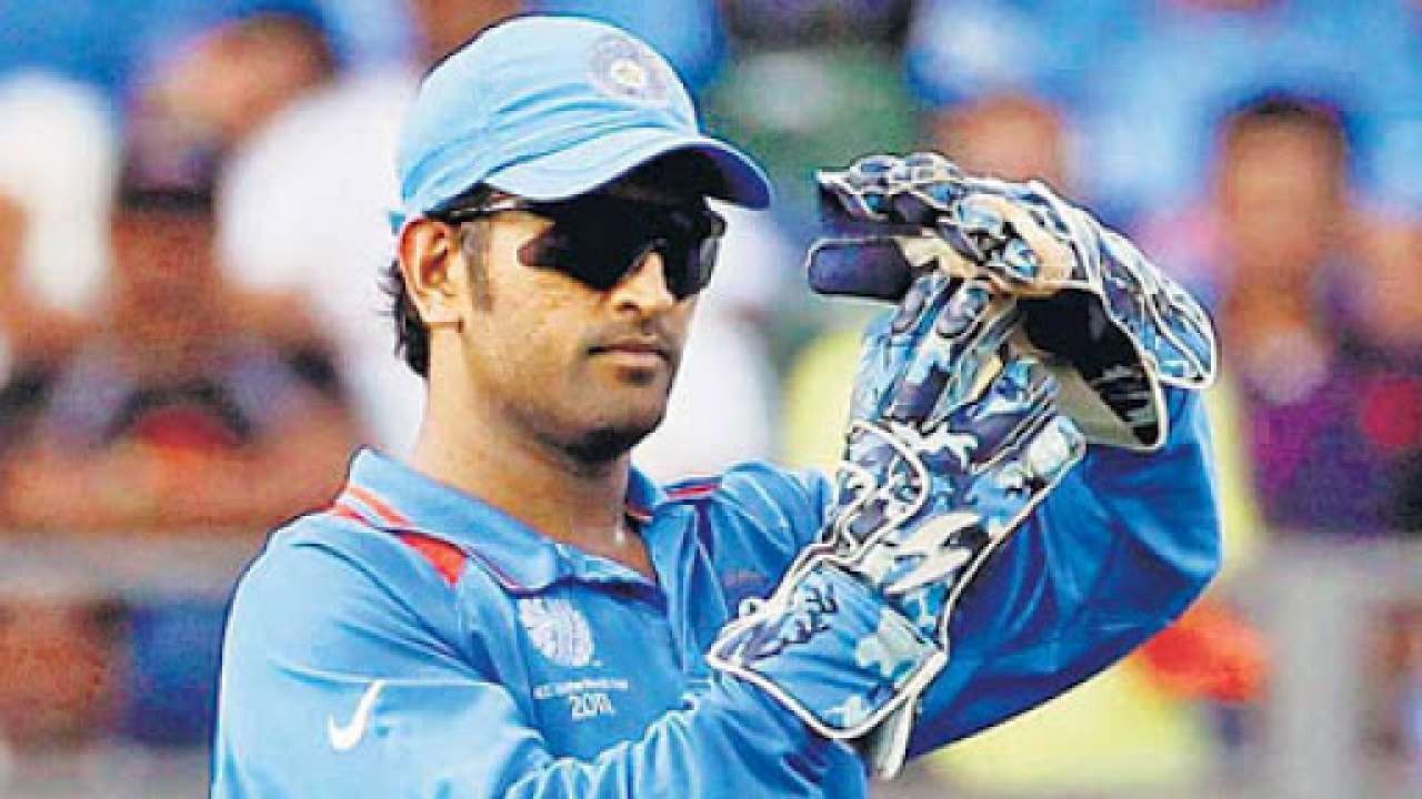 MS Dhoni: Hotel Mahi Residency