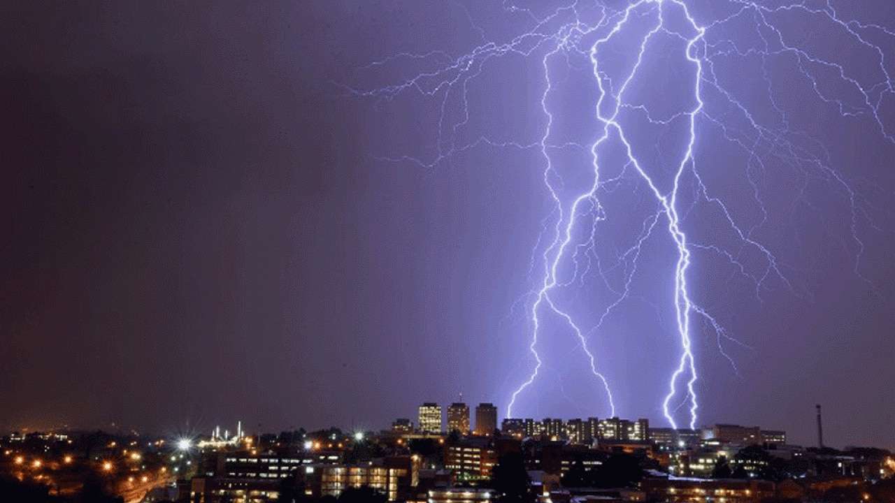 Lightning strikes in north India: Know about these dos and don'ts when ...