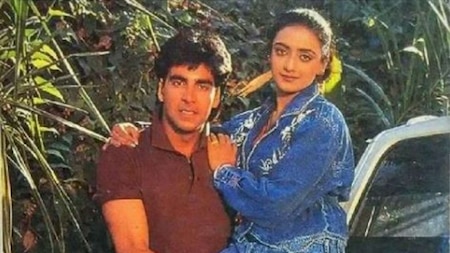 Shantipriya and Akshay Kumar's Bollywood debut 'Saugandh'
