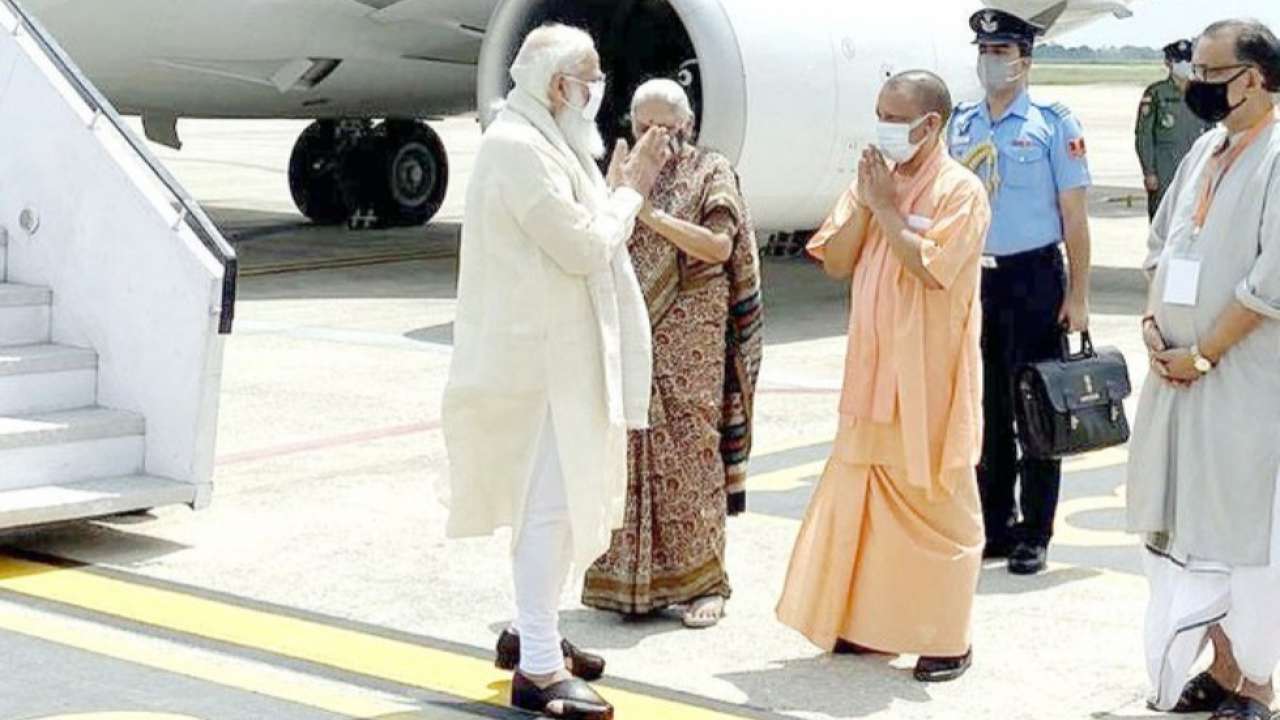 PM Modi praises Uttar Pradesh CM Yogi Adityanath for ''unparalleled'' handling of Covid crisis