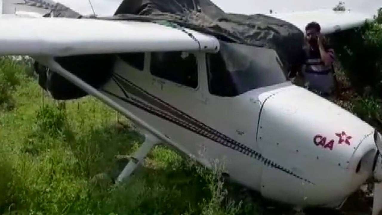 Trainer aircraft crashes in Madhya Pradesh's Sagar district, probe ordered Trainer aircraft crashes in Madhya Pradesh's Sagar district, probe ordered