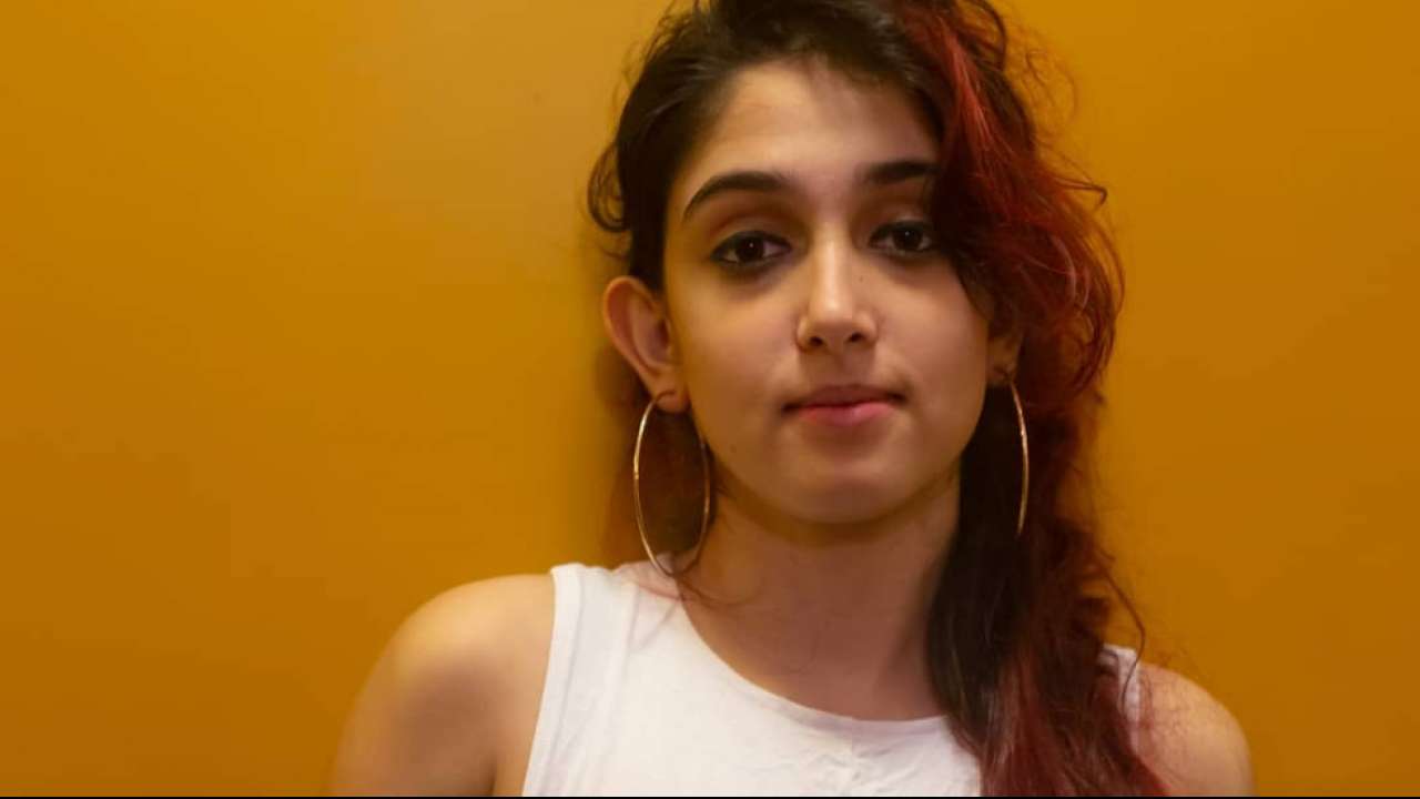 Mom Ded And Beti Sexi Video - Aamir Khan's daughter Ira Khan recalls getting sex education book from mom