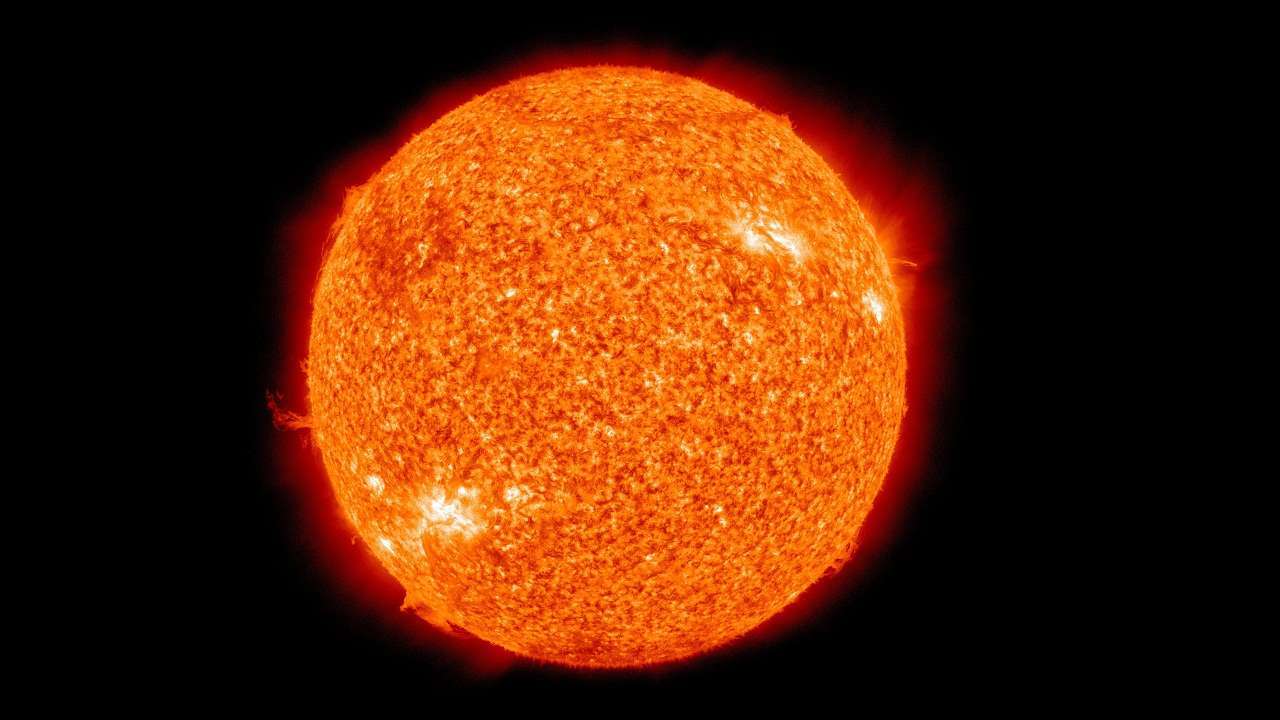 Fact check: Massive solar storm heading towards Earth at 1.6 million kmph may impact cell phone, GPS signals