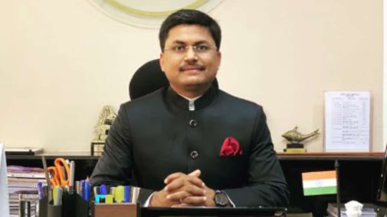 Meet IAS officer Awanish Sharan, who had secured only 44% marks in ...