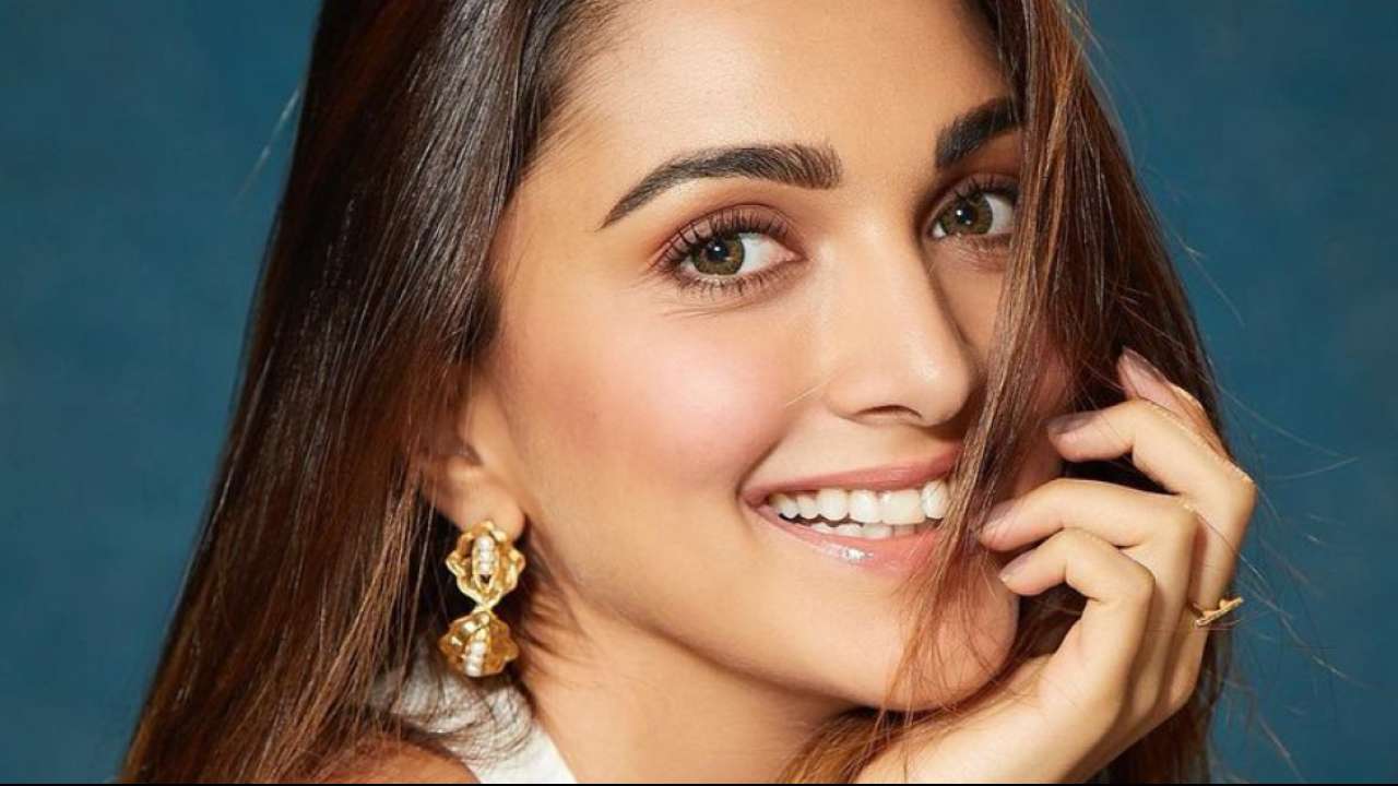 Kiara Advani looks pretty in white