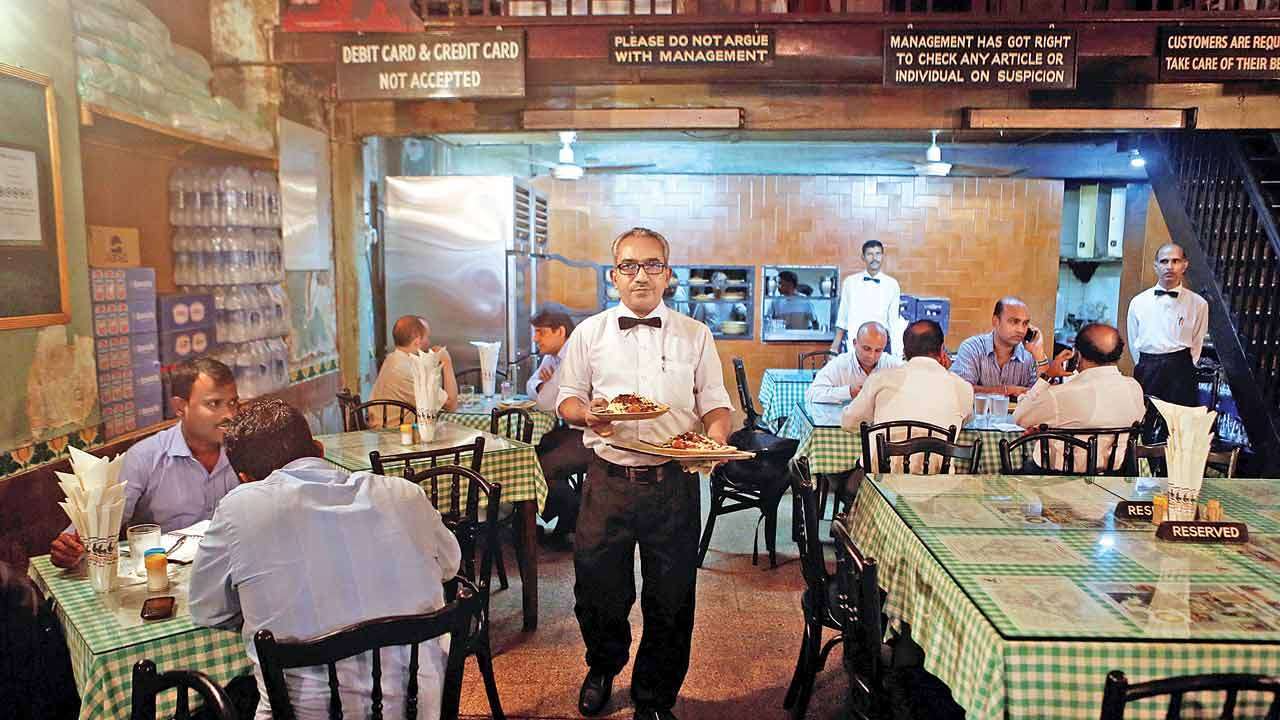 West Bengal restaurants and bars allowed to open till 10:30 pm