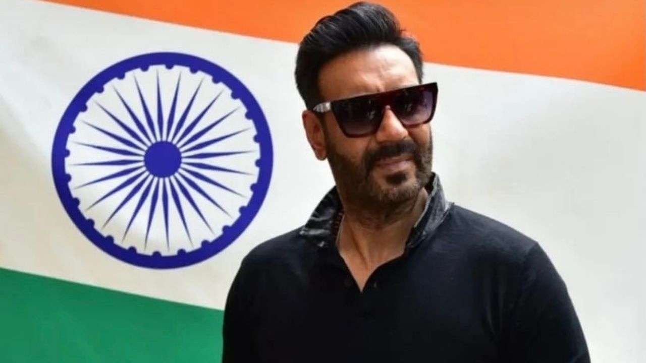 Ajay Devgn wishes fans on Independence Day