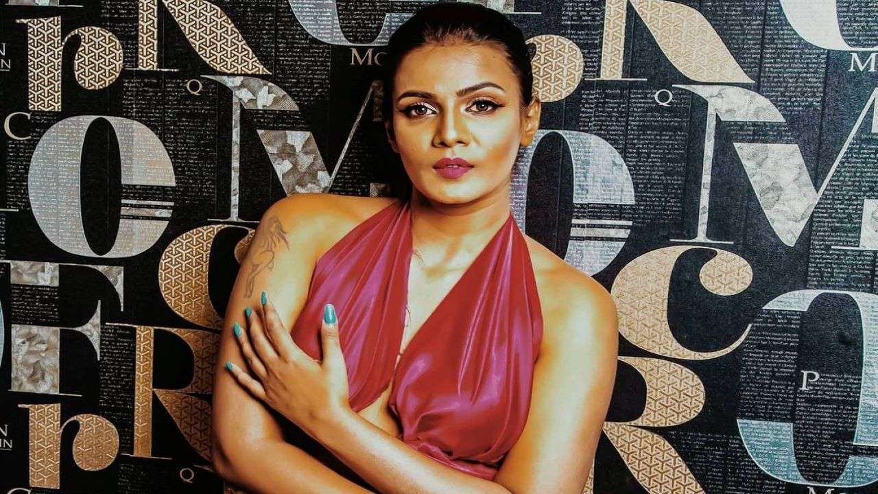 Actress Meera Mitun, booked for making casteist slurs, arrested from Kerala