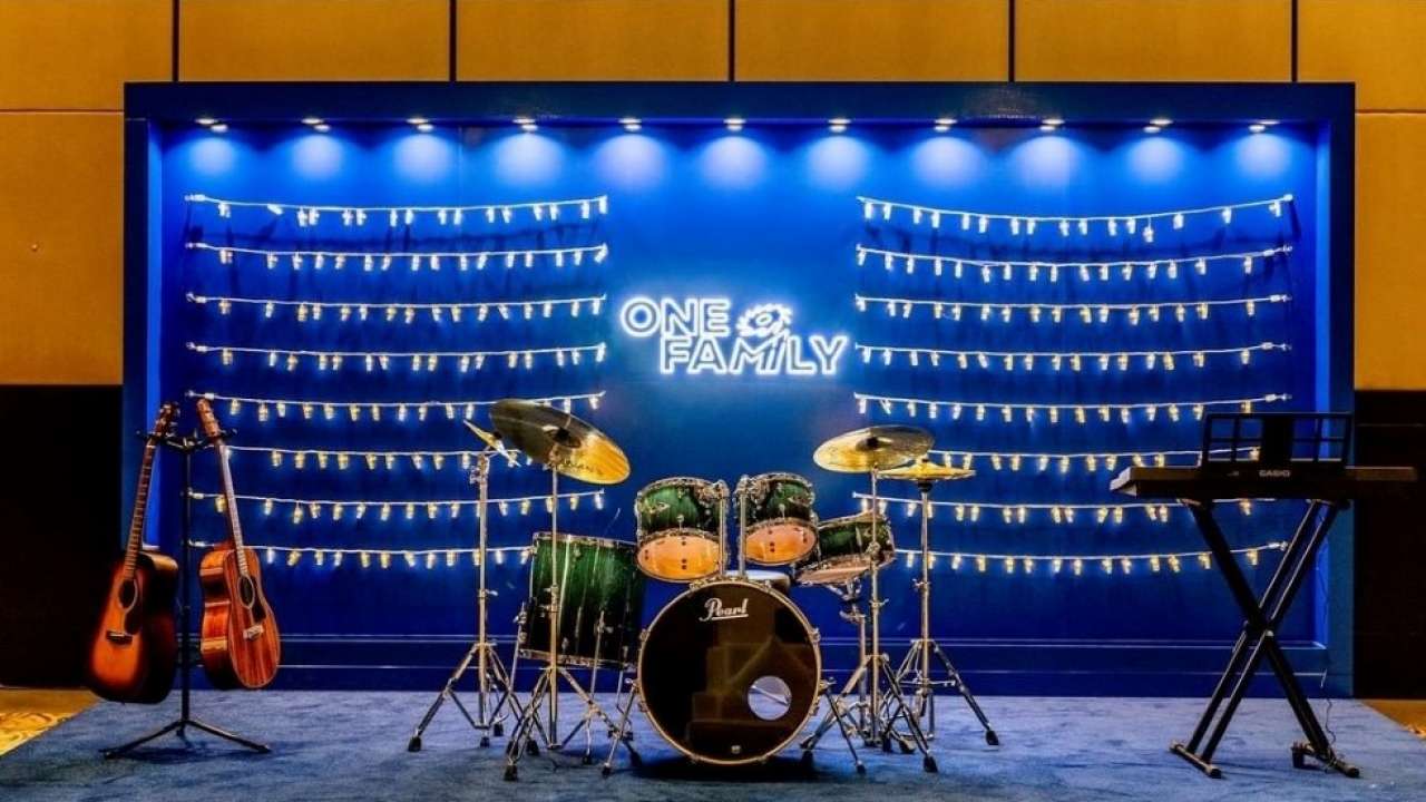 Drums and band