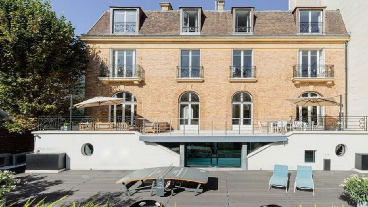 inside-pics-of-luxurious-paris-mansions-offered-to-lionel-messi-after-psg-transfer