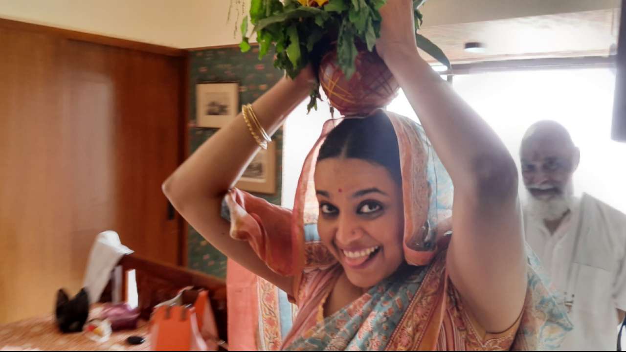 Swara Bhaskar makes a goofy face