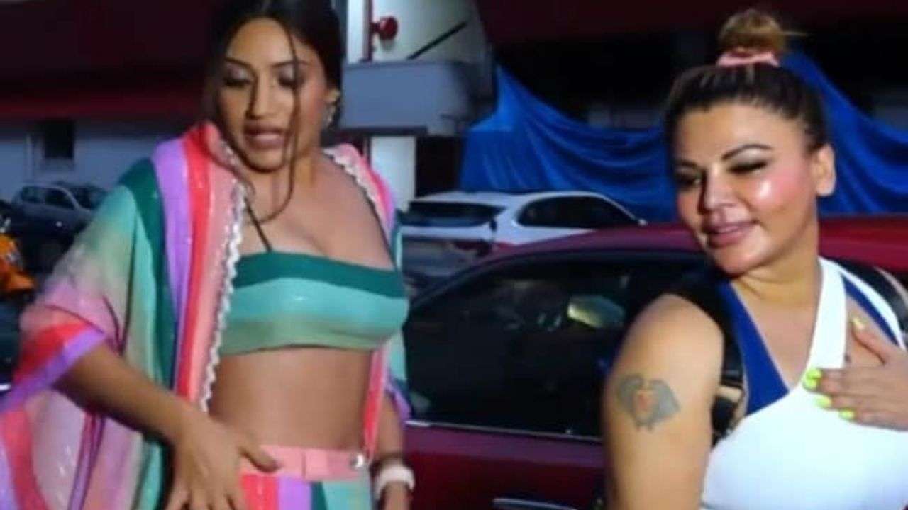 X Video Rakhi Savant - Viral! Rakhi Sawant dances in the middle of the road with TV's 'Naagin'  Surbhi Chandna - watch