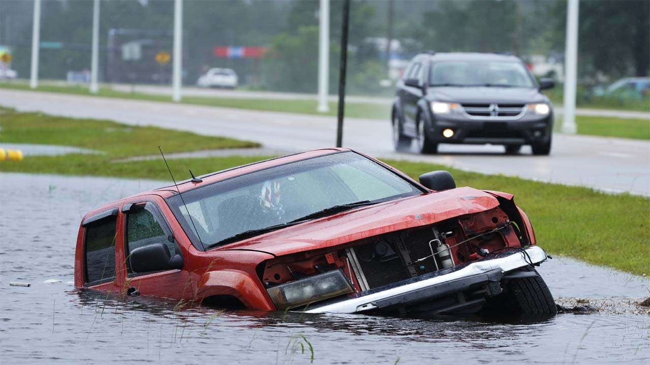 New Orleans in dark after Hurricane Ida wreaks deadly havoc in southern ...