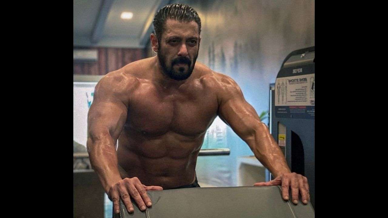Salman Khan Full Xnxx Sexi Video - Ranveer Singh, Tiger Shroff, Varun Dhawan: Eight Bollywood actors with HOT  physique and drool-worthy washboard abs