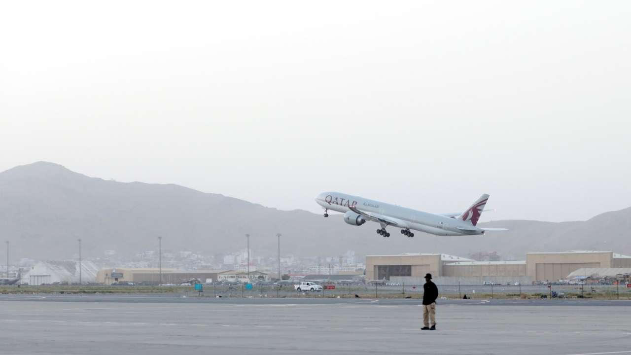 Commercial flight from Kabul airport resumes, Americans board Qatar Airways plane Commercial flight from Kabul airport resumes, Americans board Qatar Airways plane