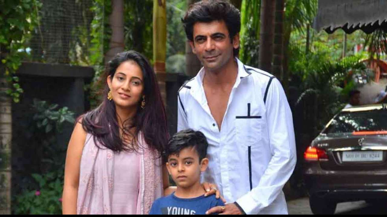 Who is Sunil Grover's wife?