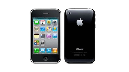 Apple iPhone 3GS launched in 2009
