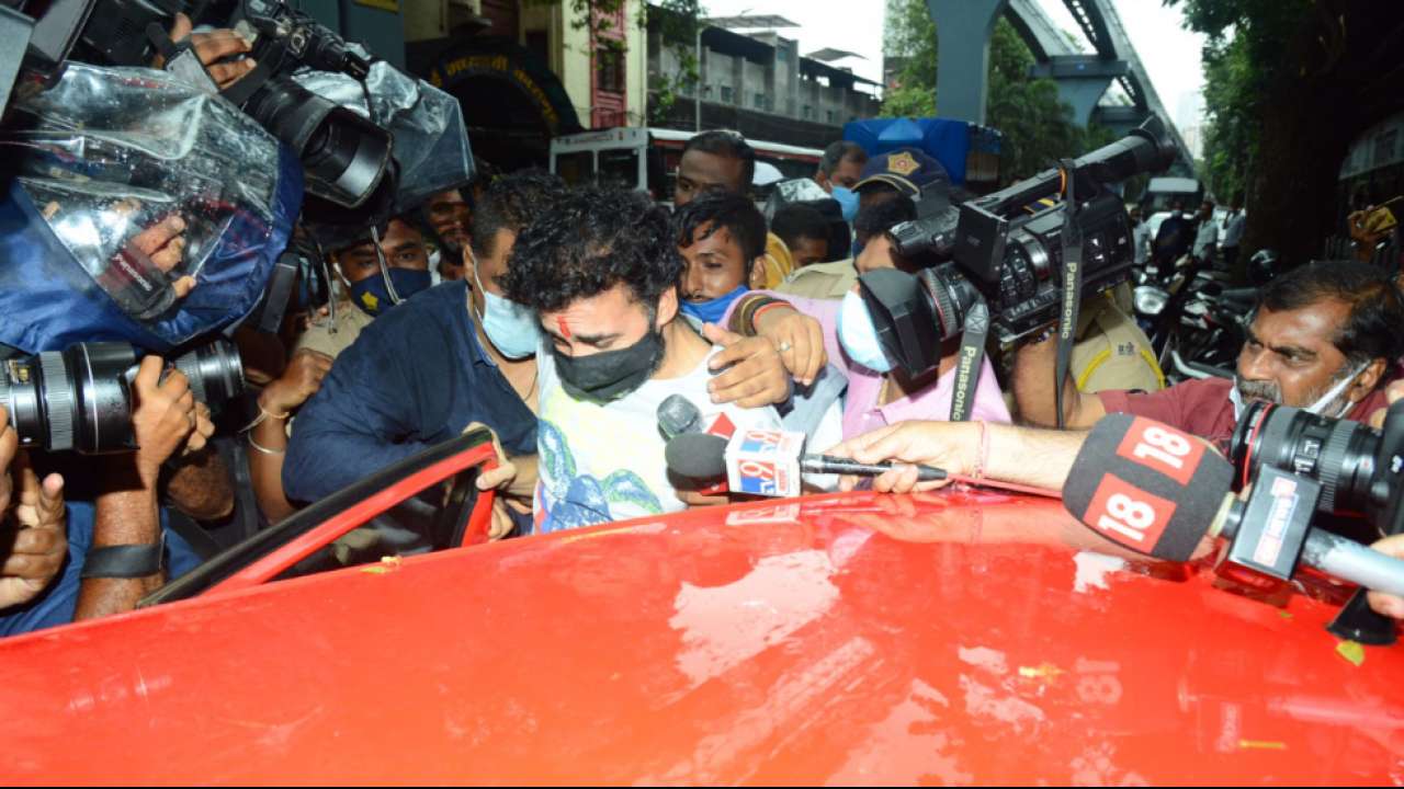 Xxx Www Video Com Hinde - PHOTOS: Raj Kundra gets papped as he heads out of Jail after getting bail  in pornography case
