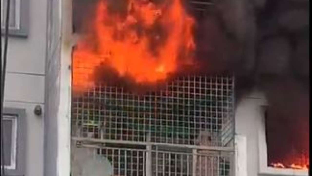 Fire engulfs Bengaluru woman and mother, horrifying video surfaces Fire engulfs Bengaluru woman and mother, horrifying video surfaces