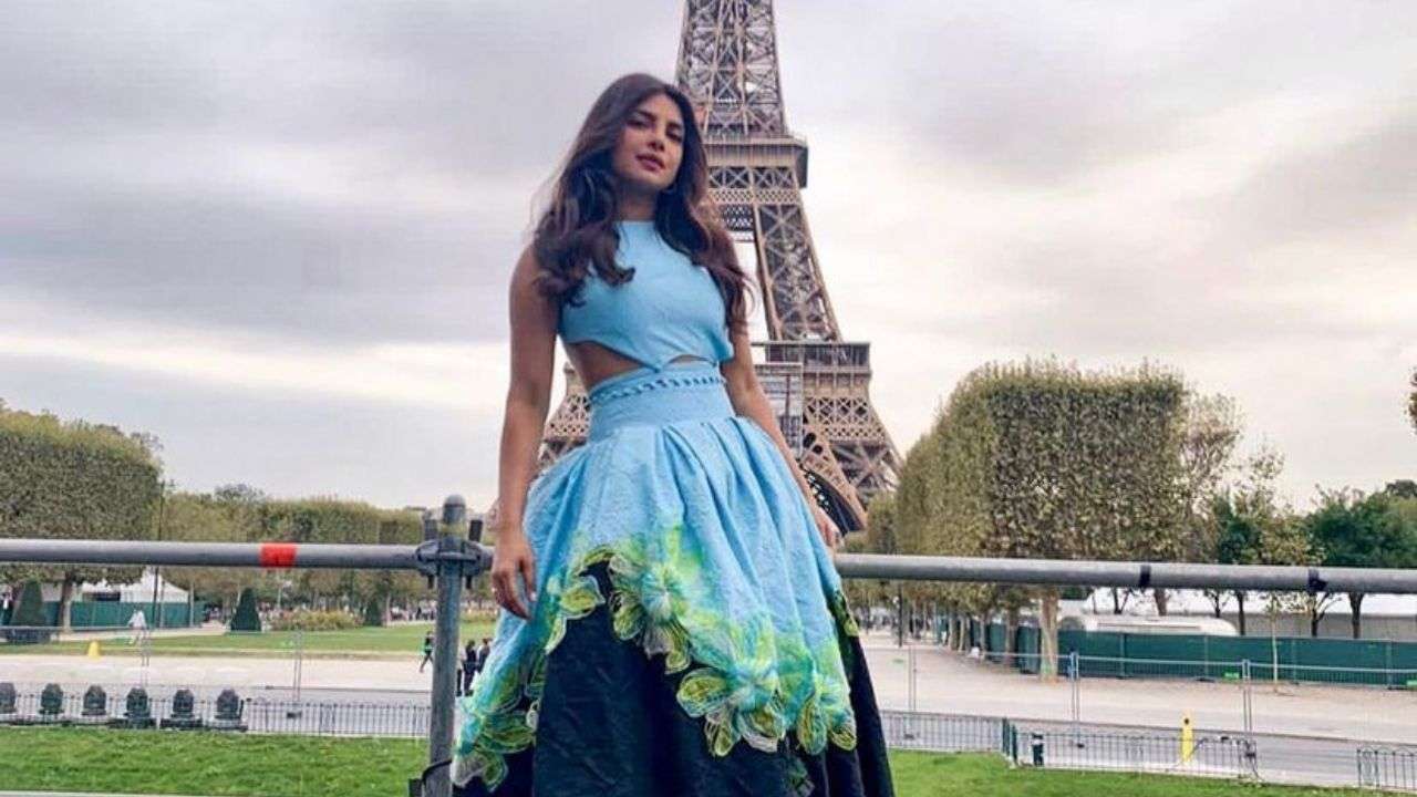Priyanka Chopra shares mesmerising pics in front of the Eiffel Tower from Global Citizen event, Nick Jonas is all hearts