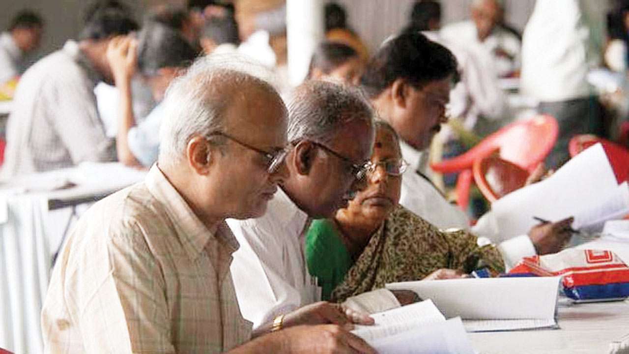 Pensioners can now submit life certificates without visiting bank, post office- Here&#39;s how
