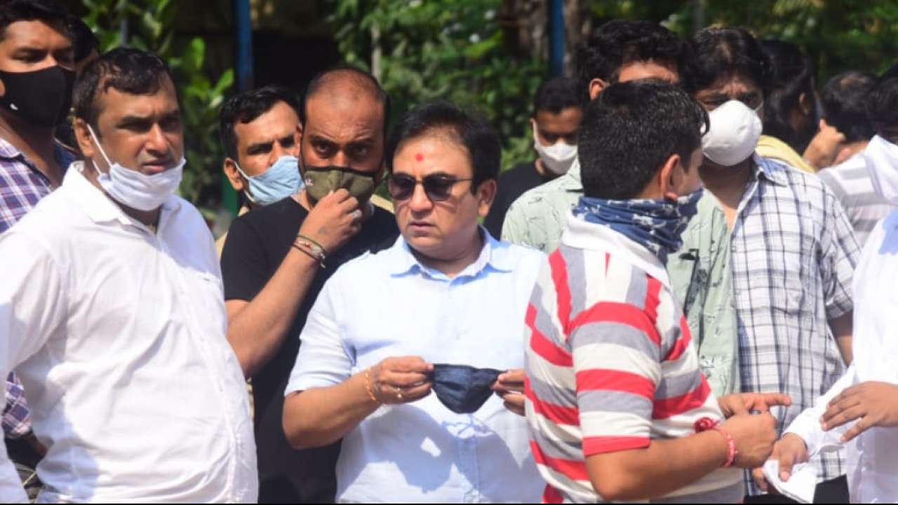 Dilip Joshi pays last respects to Ghanshyam Nayak