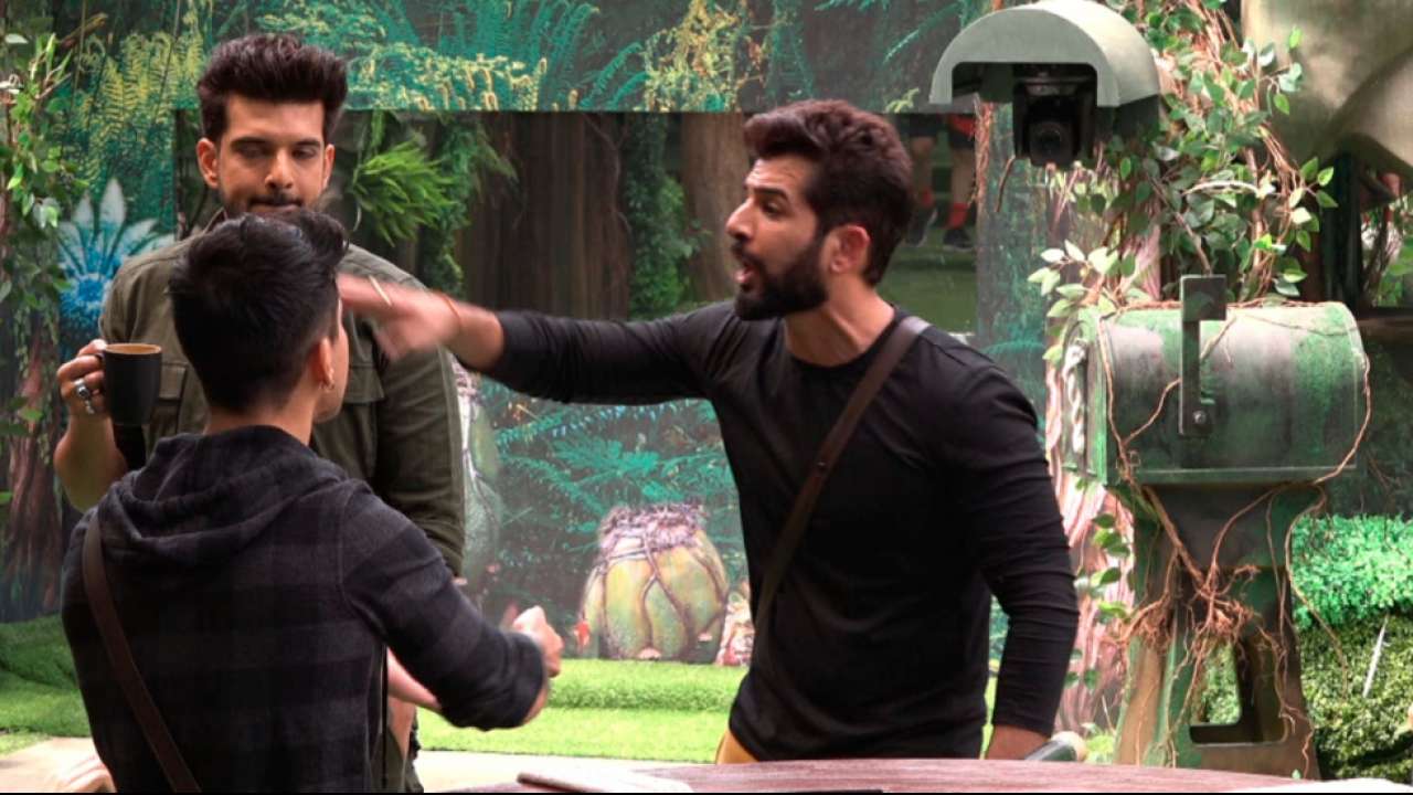 Bigg Boss 15' Day 2: 'Mere se tone sambhaal ke rakh' - Jay Bhanushali warns  Pratik Sehajpal as things get ugly