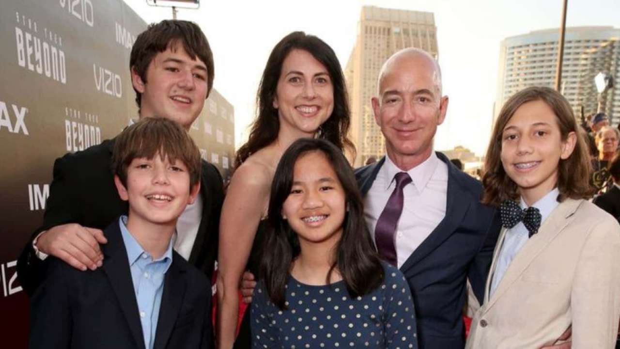 Conozca a los cuatro hijos del fundador de Amazon, Jeff Bezos, tres hijos y una hija adoptiva, que pueden heredar su vasta fortuna.